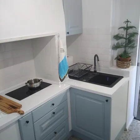 Lisbon Chalet Apartment